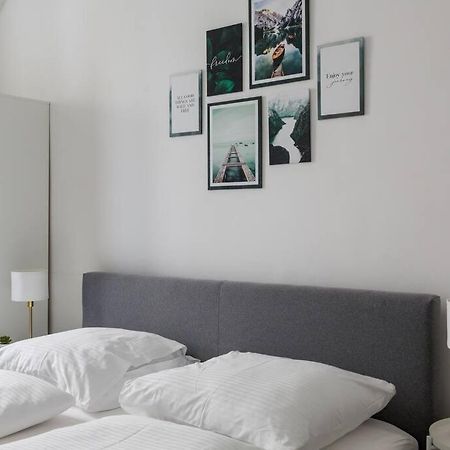 Free Parking I 500 Mbit Wifi I Kingsize Bed Apartment Wina Bagian luar foto