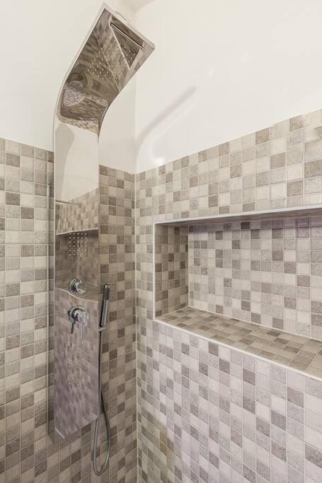 Free Parking I 500 Mbit Wifi I Kingsize Bed Apartment Wina Bagian luar foto